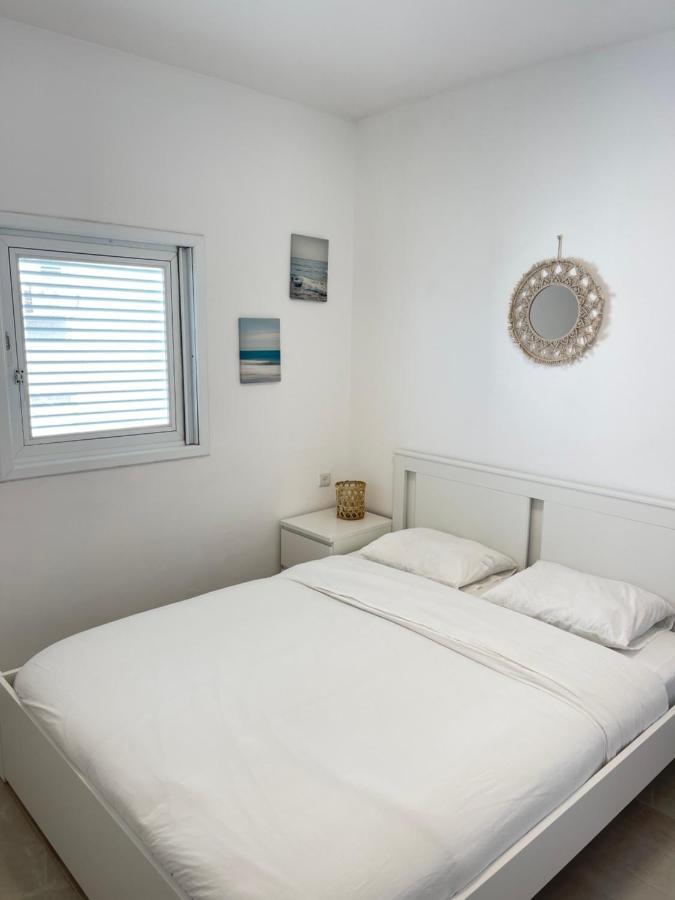Onthesea Bat Yam Apartment Luaran gambar